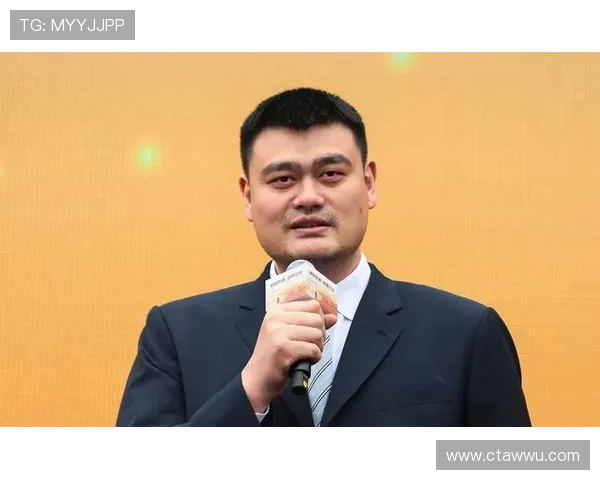 姚明被推开背后的故事与启示:巨人也有脆弱的一面 姚明被推开背后的故事与启示:巨人也有脆弱的一面